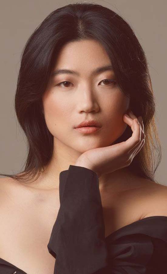 Seoyoung Jeong<br /><span class="model-data-overview">EU 176cm | US 5’9 »</span>